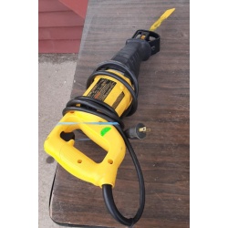 CORDED RECIPROCATING SAW