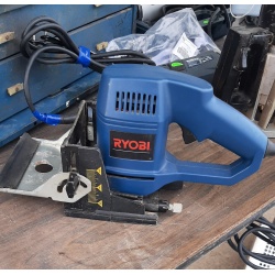 BISCUIT CUTTER RYOBI