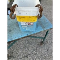 CHAIN WITH HOOKS
