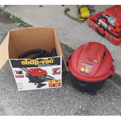 SHOP VAC WET/DRY